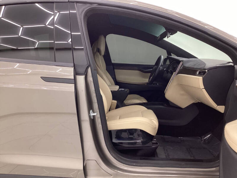 2016 Tesla Model X P90D