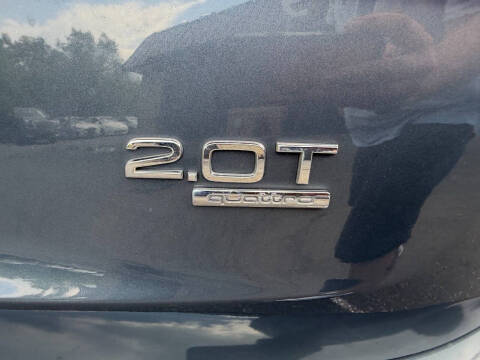 2011 Audi Q5 2.0T quattro Premium Plus