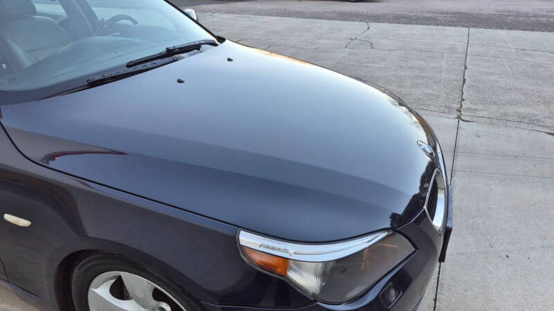 2005 BMW 5 Series 530i