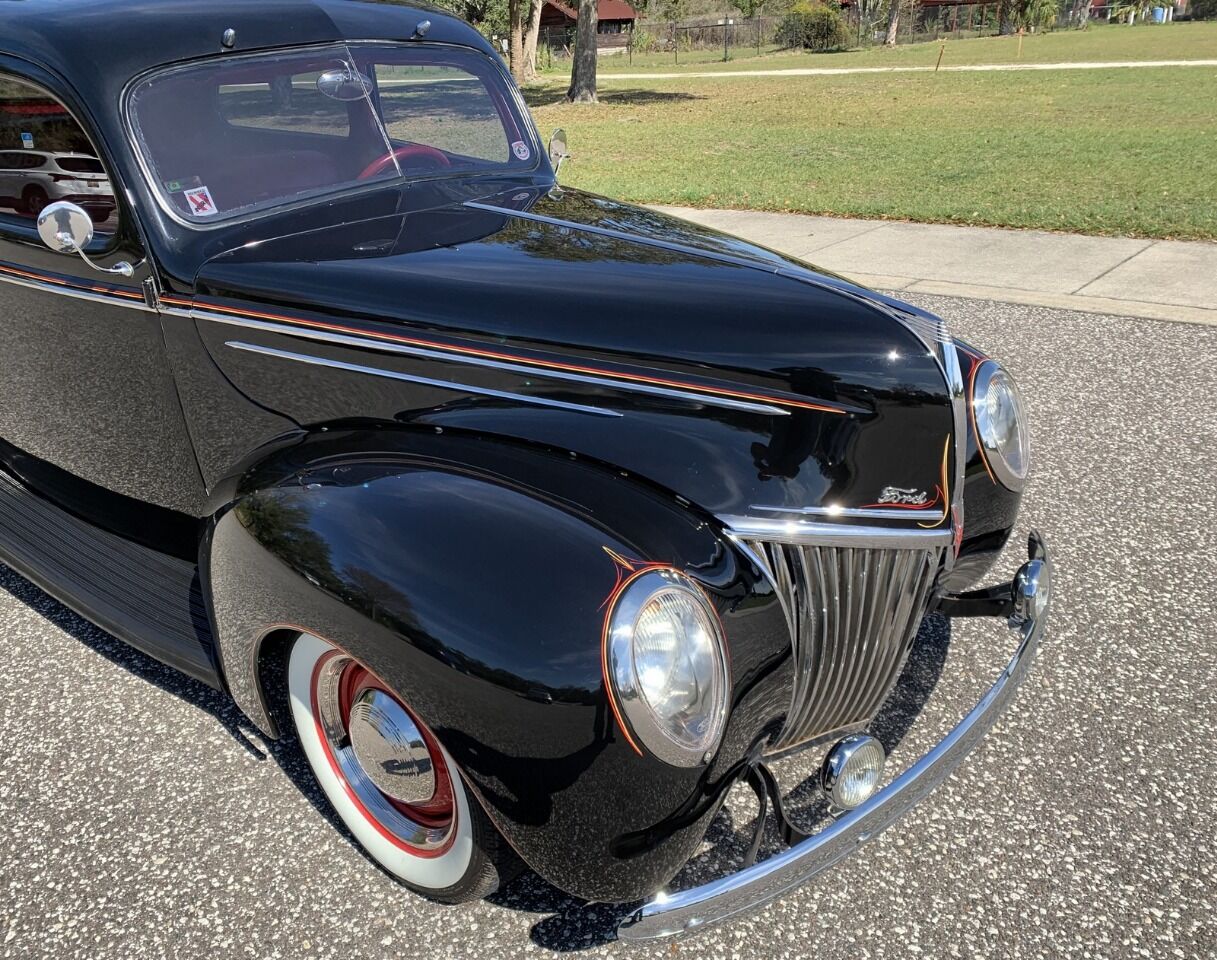 1939 Ford Deluxe 13