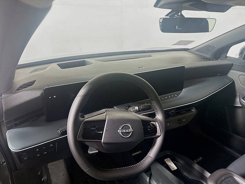 2026 Nissan LEAF Platinum+