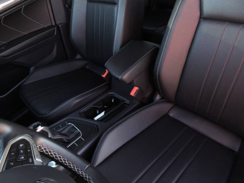 2023 Volkswagen Tiguan SE