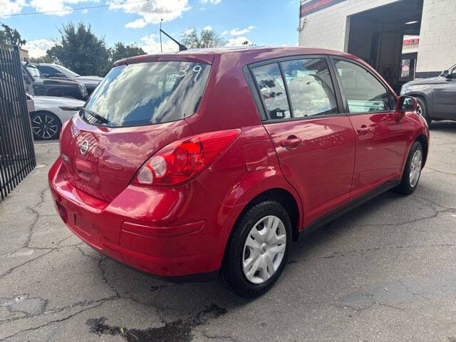 2011 Nissan Versa 1.8 S