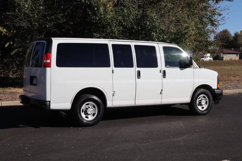 2017 Chevrolet Express LS 2500