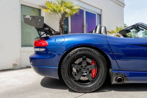 2005 Dodge Viper SRT-10