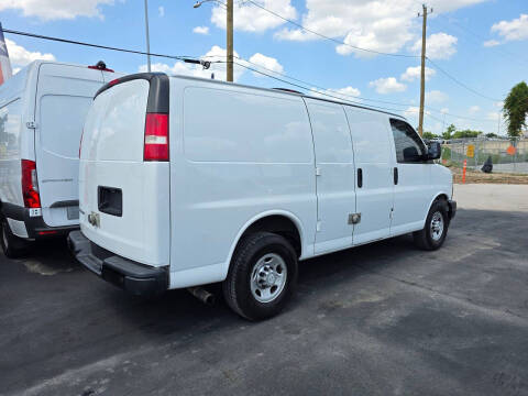 2018 Chevrolet Express 2500