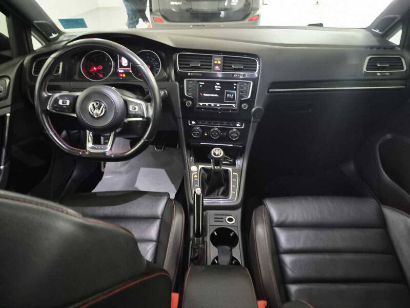 2017 Volkswagen Golf GTI Autobahn