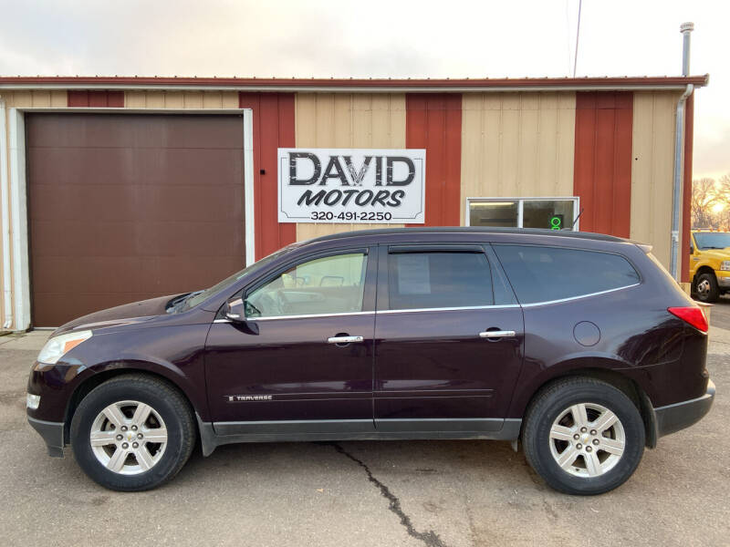 2009 Chevrolet Traverse for sale at DAVID MOTORS LLC in Grey Eagle MN