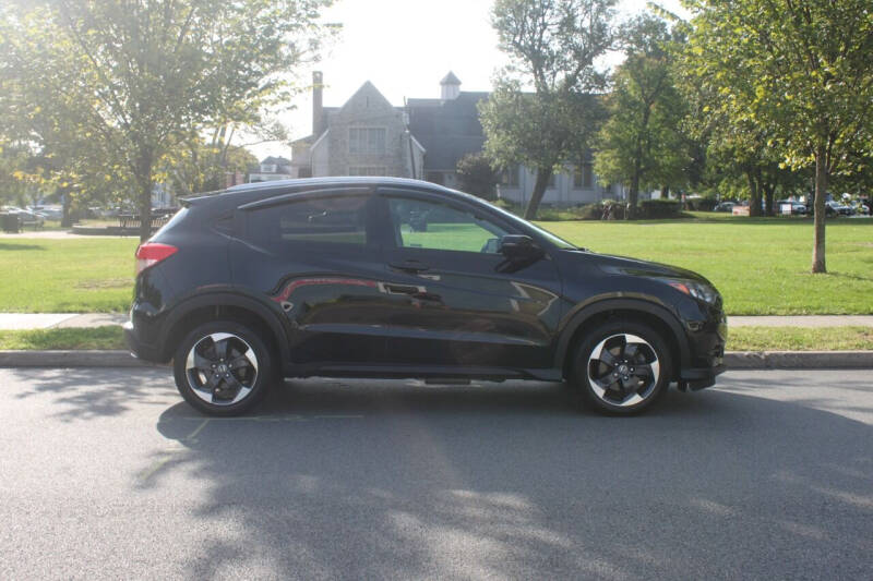 2018 Honda HR-V for sale at Lexington Auto Club in Clifton NJ