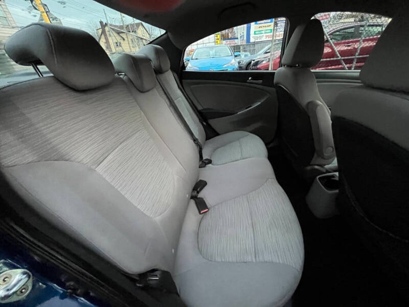 2016 Hyundai Accent SE