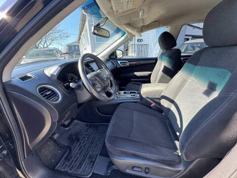 2015 Nissan Pathfinder SV