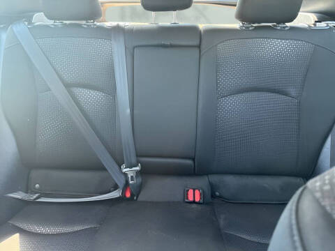 2022 Toyota Prius LE