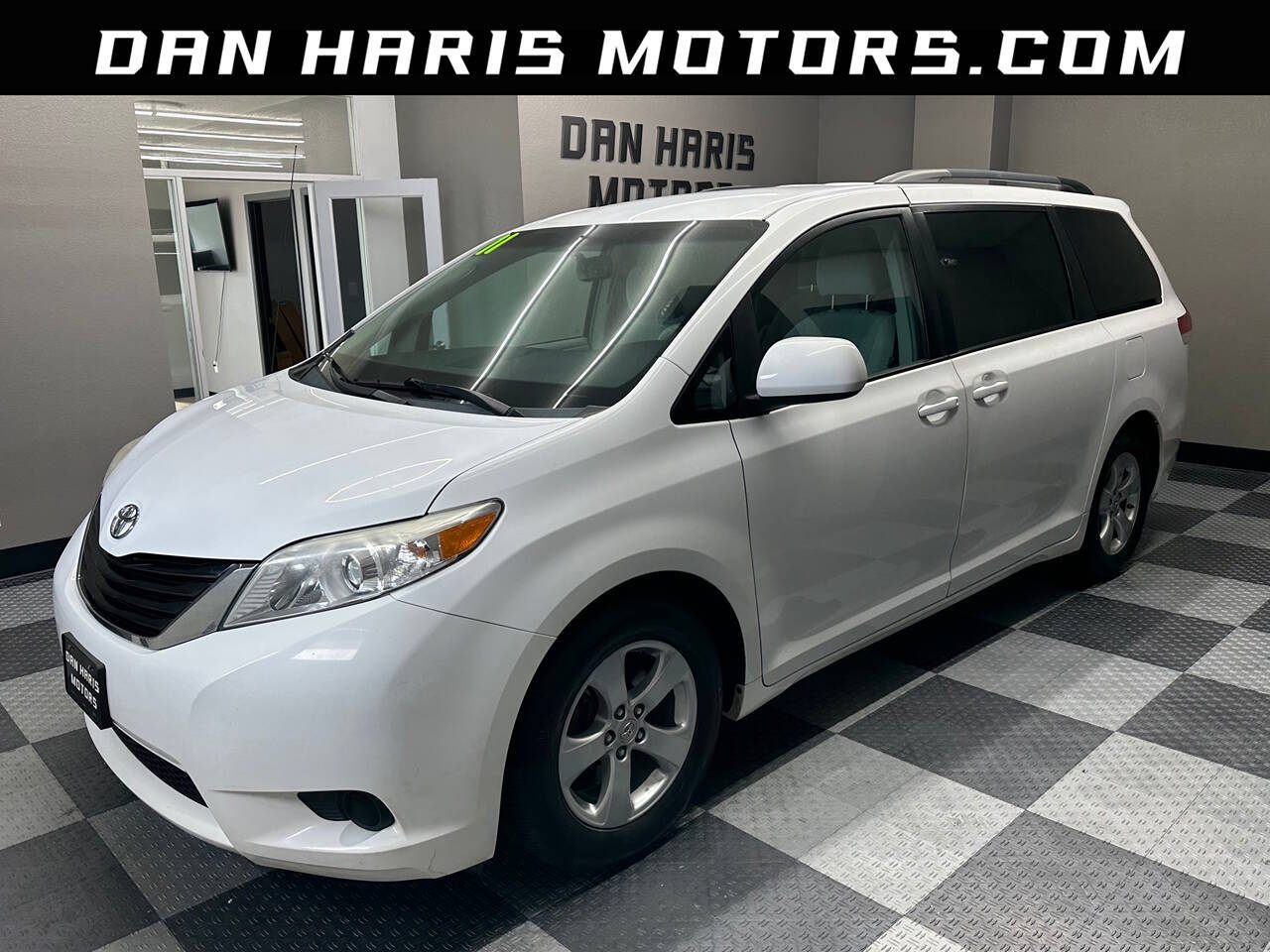 Minivans For Sale in Waterloo, IA Dan Haris Motors