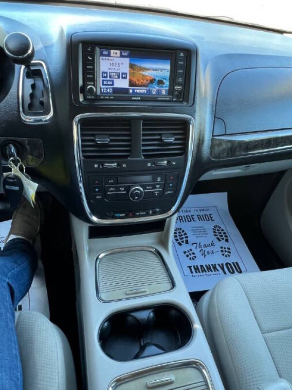 2011 Dodge Grand Caravan Crew