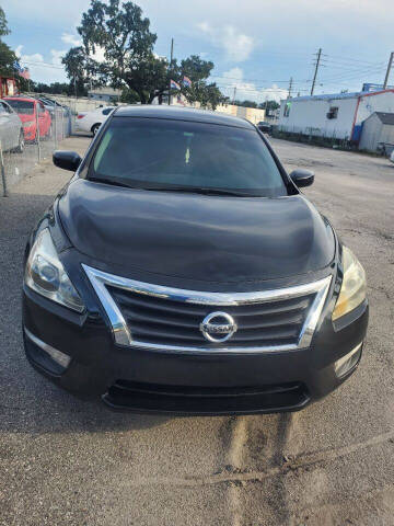 2014 Nissan Altima for sale at Deal Zone Auto Sales in Orlando FL