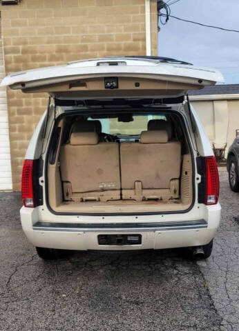 2011 Cadillac Escalade Premium