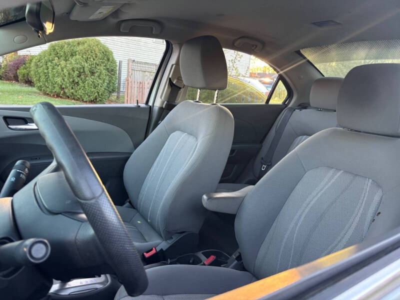 2013 Chevrolet Sonic LT Auto