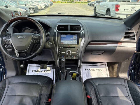 2017 Ford Explorer Platinum