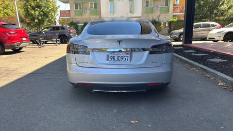 2012 Tesla Model S