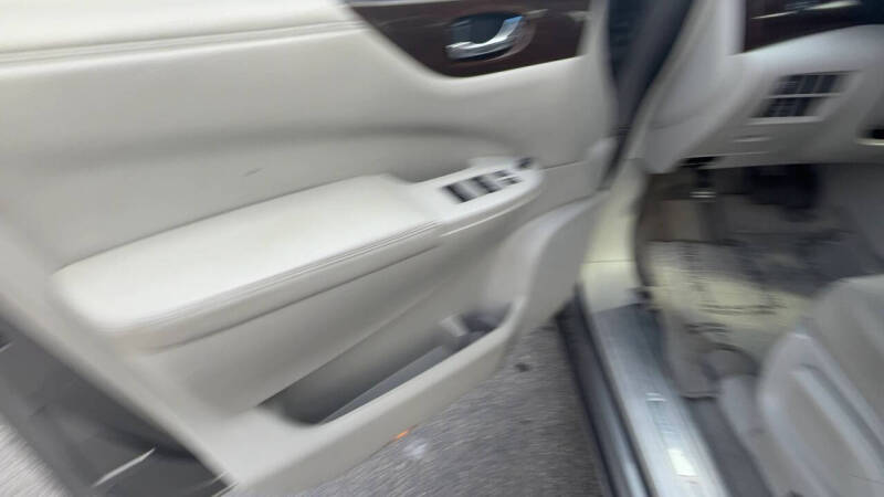 2011 Nissan Quest