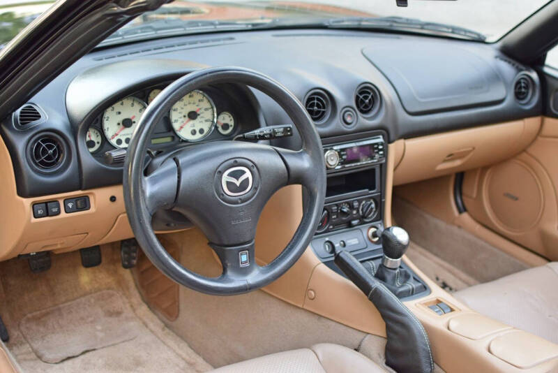 2002 Mazda Miata LS photo 44