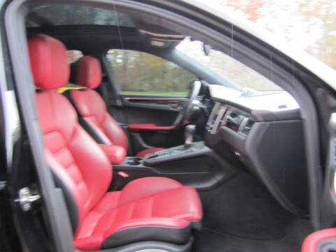 2016 Porsche Macan Turbo