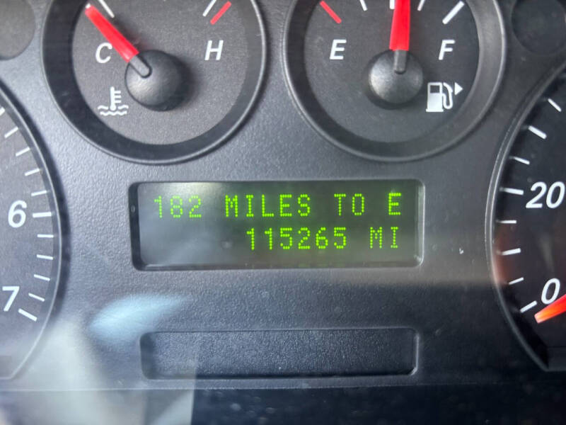 2004 Ford Taurus SES