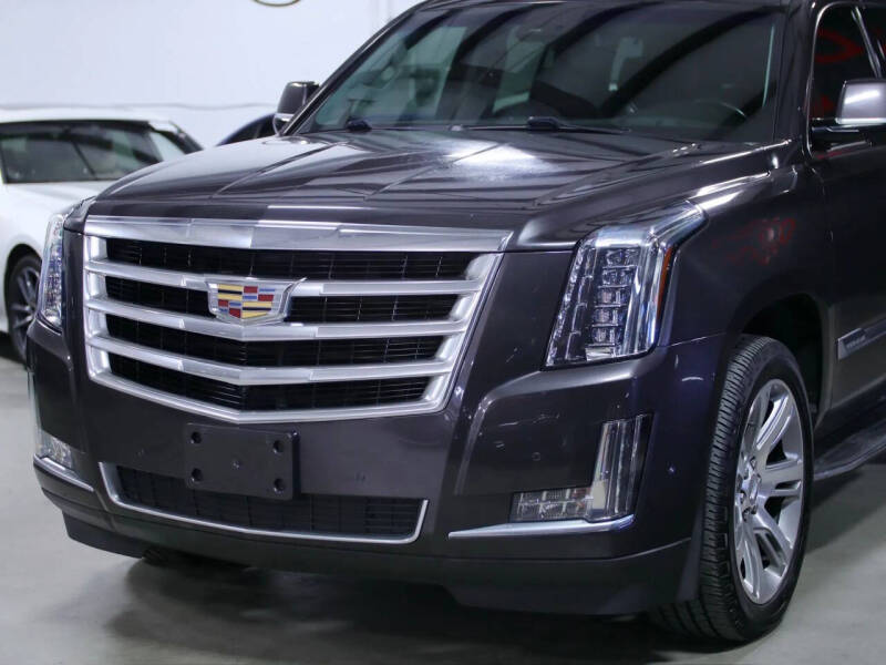 2017 Cadillac Escalade Luxury