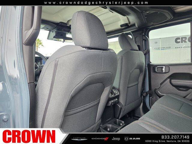 2025 Jeep Gladiator Willys