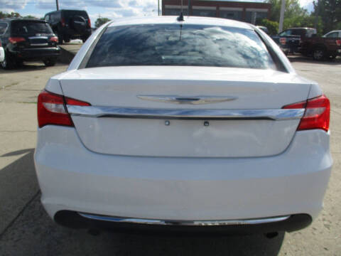 2014 Chrysler 200 Limited