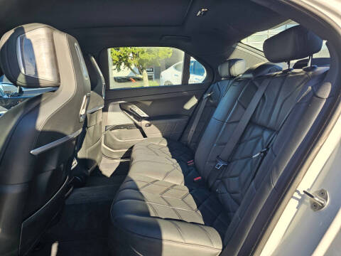 2024 BMW 7 Series 740i xDrive