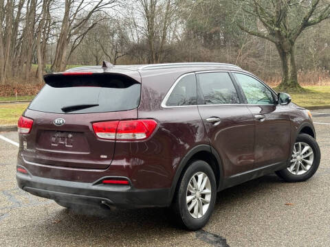 2016 Kia Sorento LX