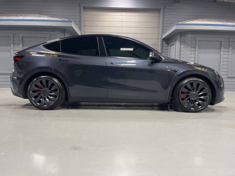 2025 Tesla Model Y Performance
