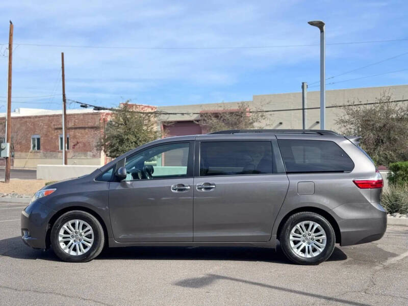2016 Toyota Sienna