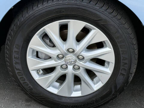 2013 Toyota Prius Plug-in Hybrid