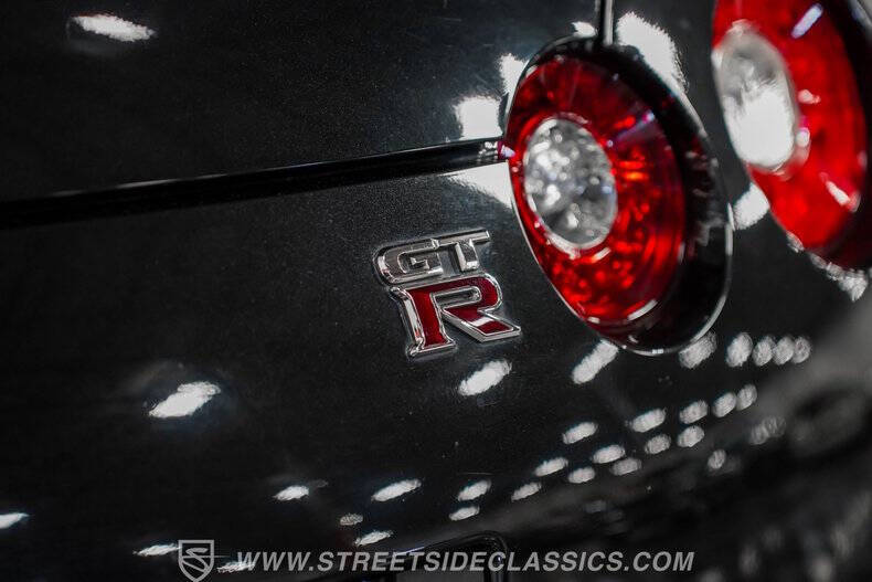 2013 Nissan GT-R