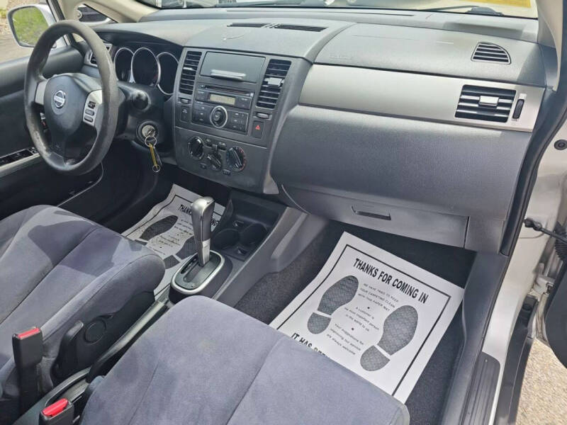 2008 Nissan Versa 1.8 S