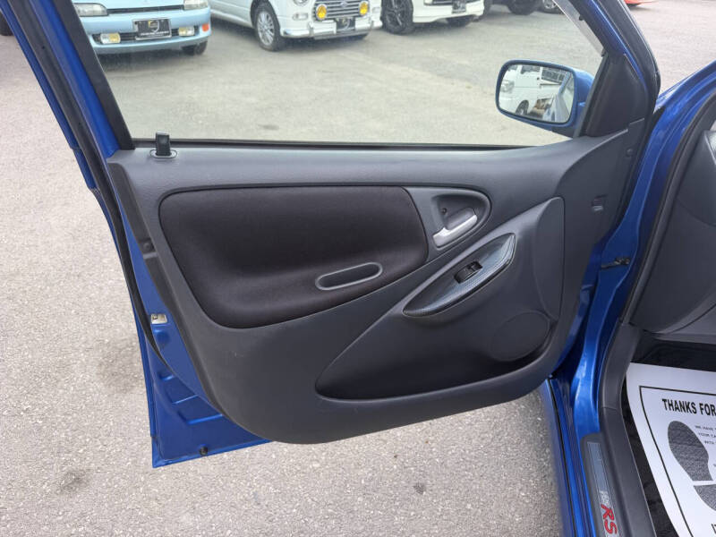 2000 Toyota Vitz