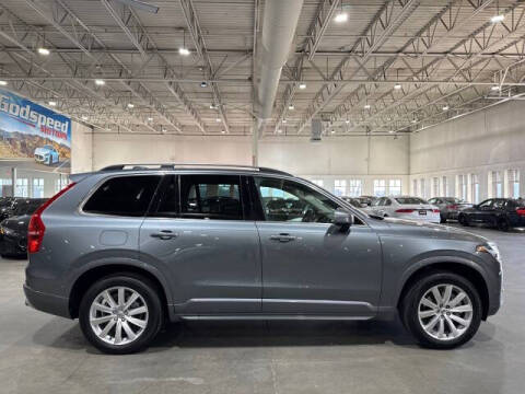 2018 Volvo XC90 T5 Momentum 7-Passenger