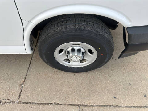 2017 Chevrolet Express LS 2500