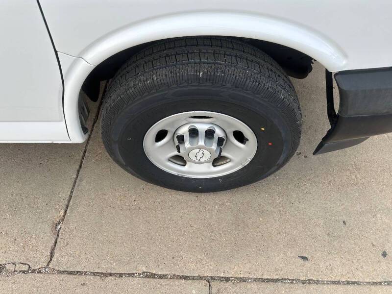 2017 Chevrolet Express LS 2500