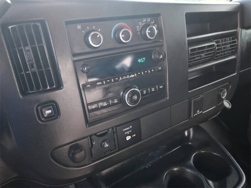 2017 GMC Savana 2500