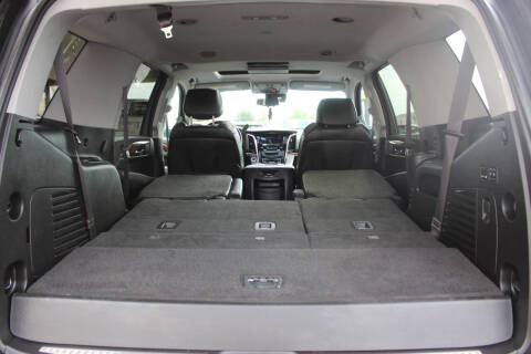 2017 Cadillac Escalade Luxury