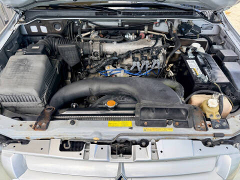 2002 Mitsubishi Montero Limited