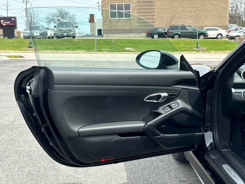 2019 Porsche 718 Cayman