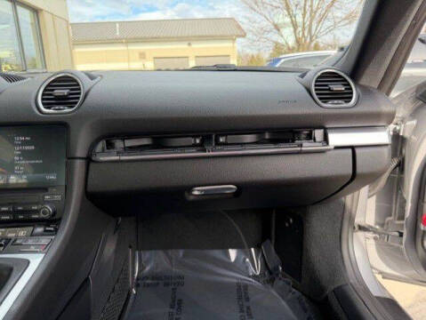 2024 Porsche 718 Cayman