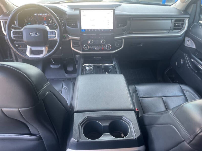 2024 Ford Expedition MAX XLT