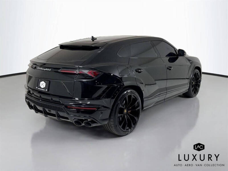 2024 Lamborghini Urus S
