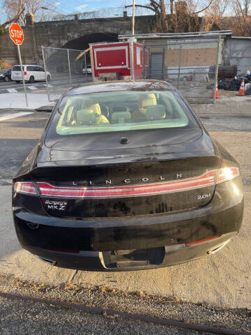 2014 Lincoln MKZ Hybrid