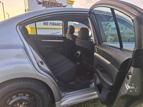 2011 Subaru Legacy 2.5i Premium